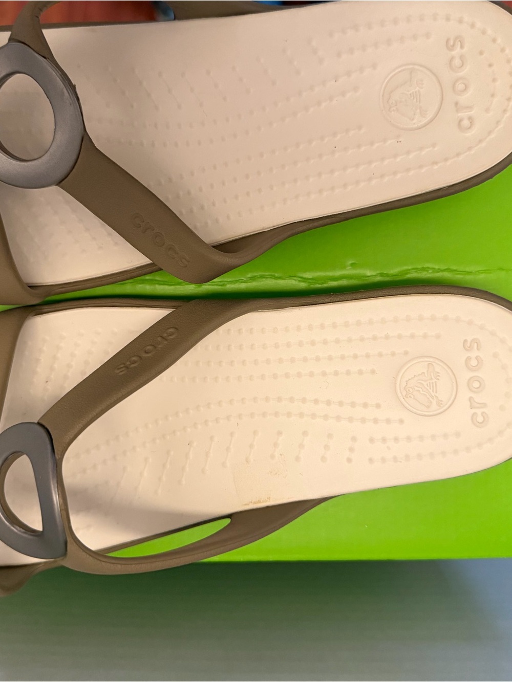 Crocs Size 8. Like new, never worn outside ~ Women's Taupe Flip Flop Sandals - Picture 5 of 5